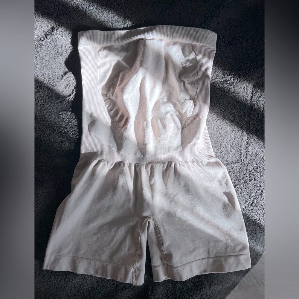 Blanqi maternity girl short cream small